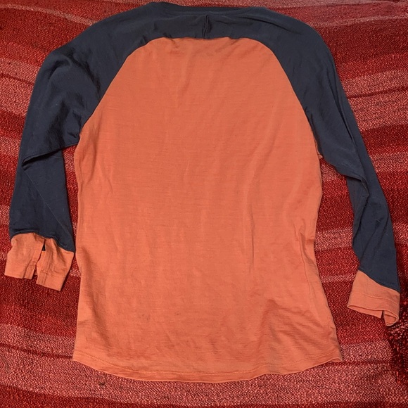 VINTAGE SMARTWOOL TOP SIZE LARGE 3/4 SLEEVE WOOL MADE IN FIJI - Picture 3 of 4